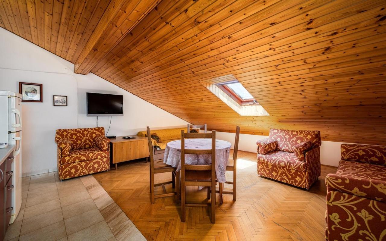 Apartmani Lido Bašanija Exteriör bild